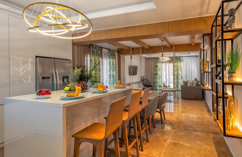 Open plan kitchen and dining area, designed with modern style and care!