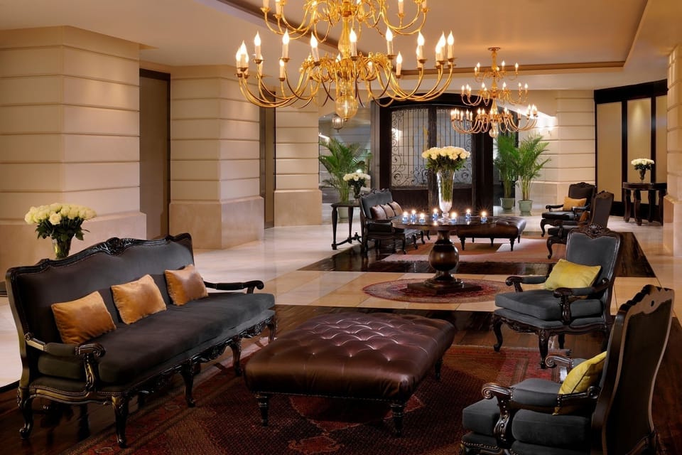 Lounge Access City-View NR(ABF)05
