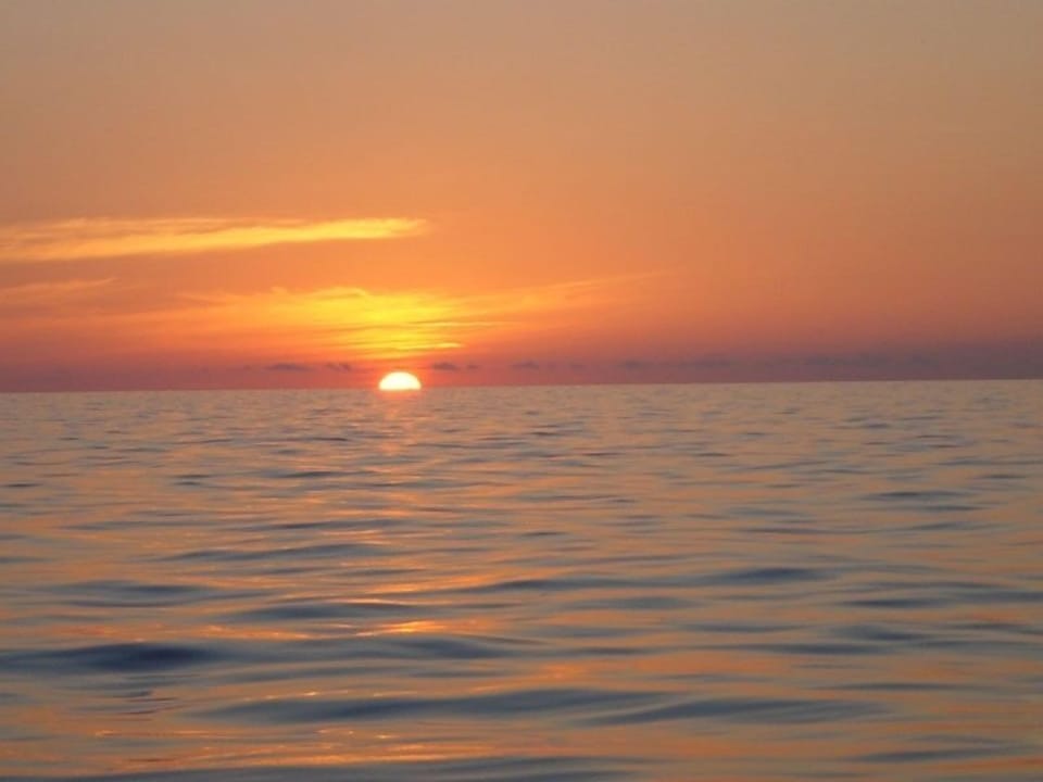 OMG    Sunsets over the water right out the front windows!!!!