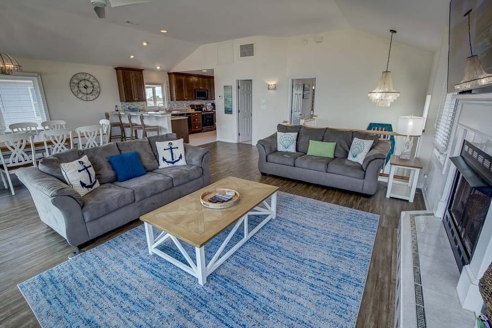 Top-Level Living Room with Deck Access