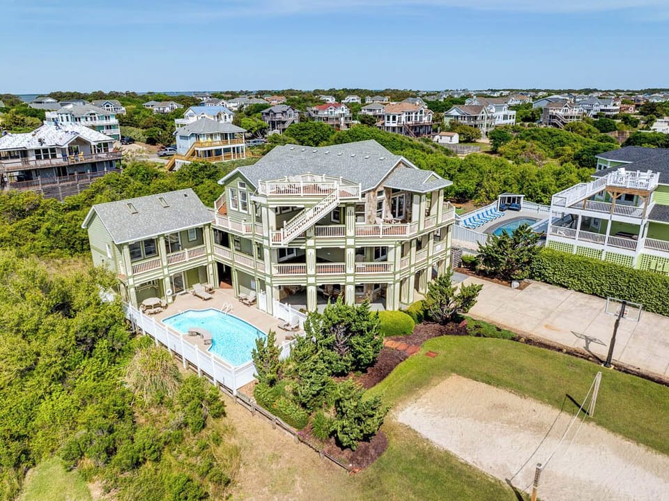 Front Aerial of Hughes Hideaway