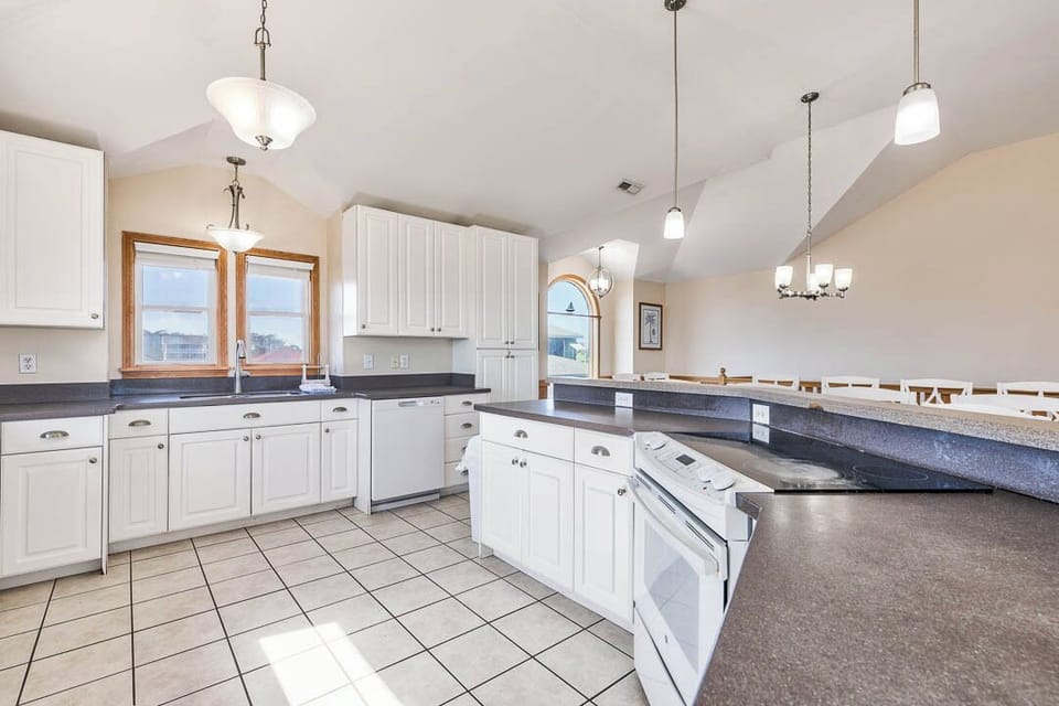 Top-Level Kitchen with Bar (seats 3) - Main House