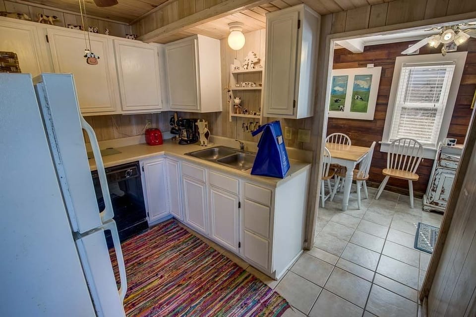 Main-Level Kitchen