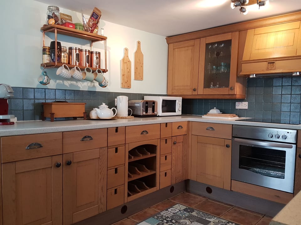 Spacious well fitted kitchen