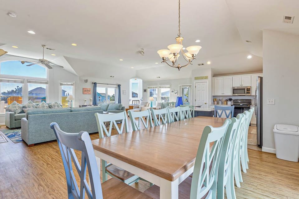 Top-Level Dining Room with Table (seats 12)