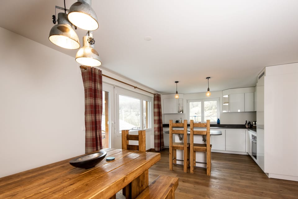 Kitchen/dining