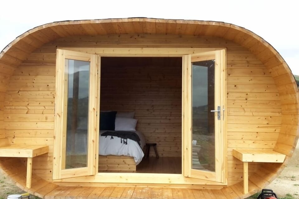 Hut