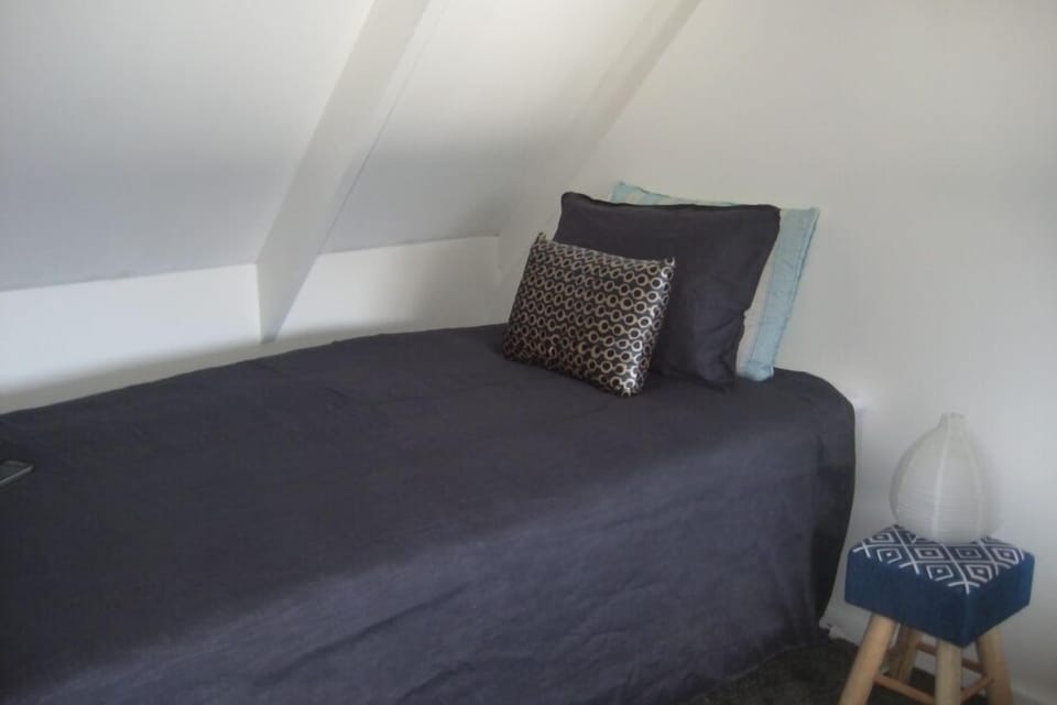 2 King size singles in the second upstairs bedroom