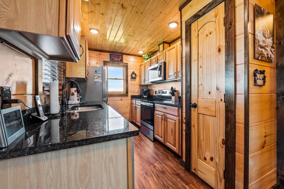 Fully Loaded Kitchen