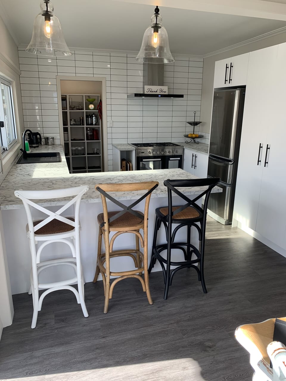 Chefs kitchen with double oven, dishwasher, full fridge freezer (1 of 2)