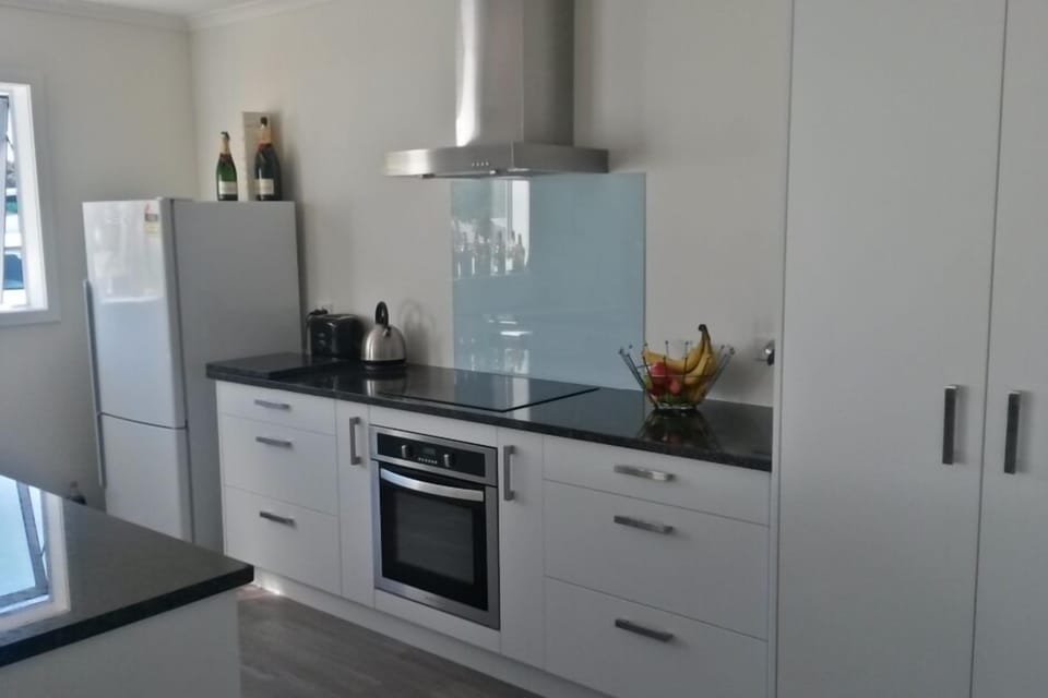 Stunning kitchen with granite benchtops and dishwasher