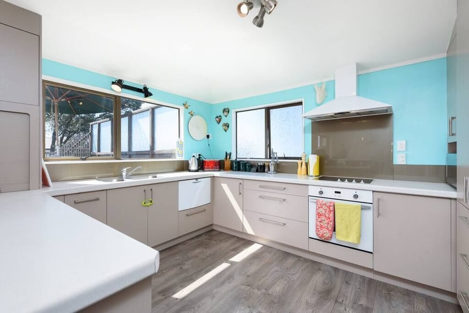 Large kitchen 