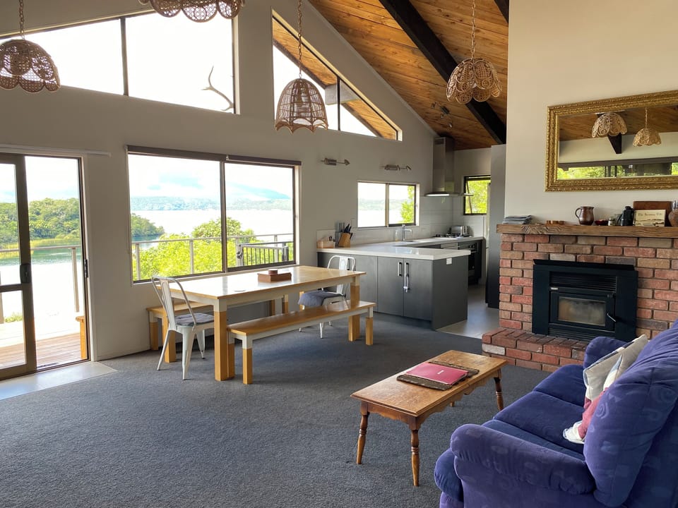 Lounge/kitchen
