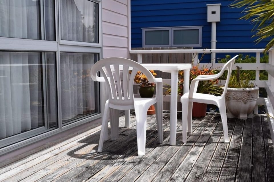 Front deck - beach side