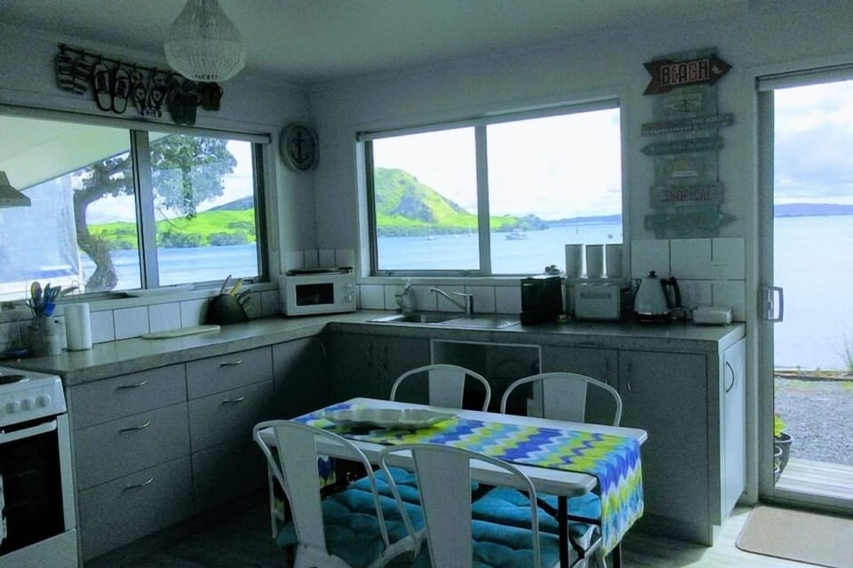 dining beside the sea