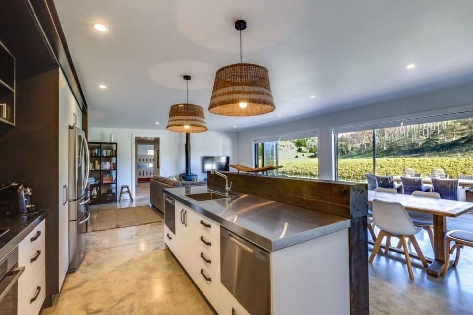 Fully Equiped Modern Kitchen