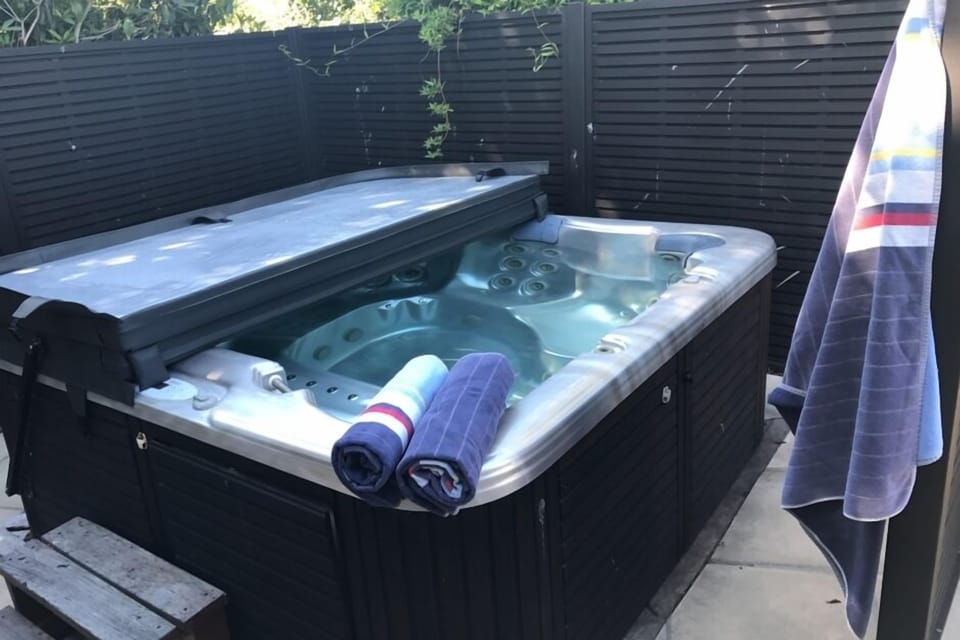 Spa pool