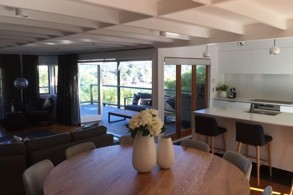 Living / Dining Room - middle floor (1 of 4)