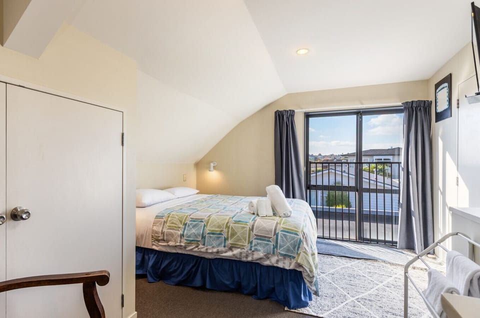 Bedroom on Top/Third level