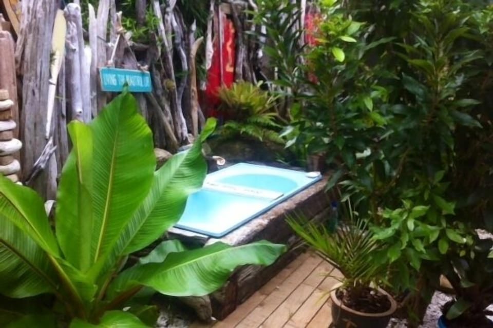 OUTSIDE BATH