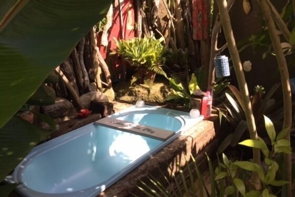 OUTDOOR BATH