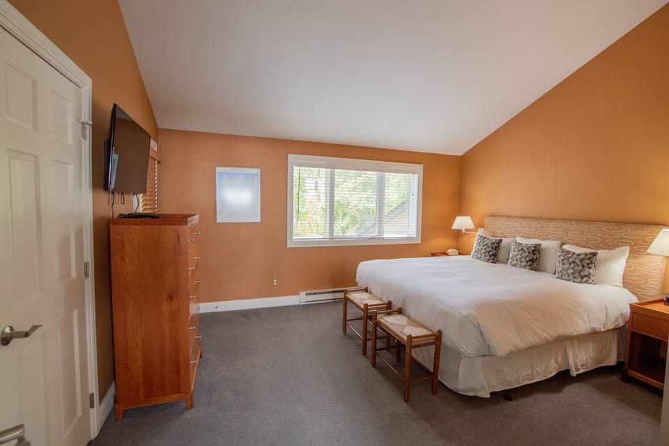 Master bedroom.  En suite bathroom with bidet toilet.