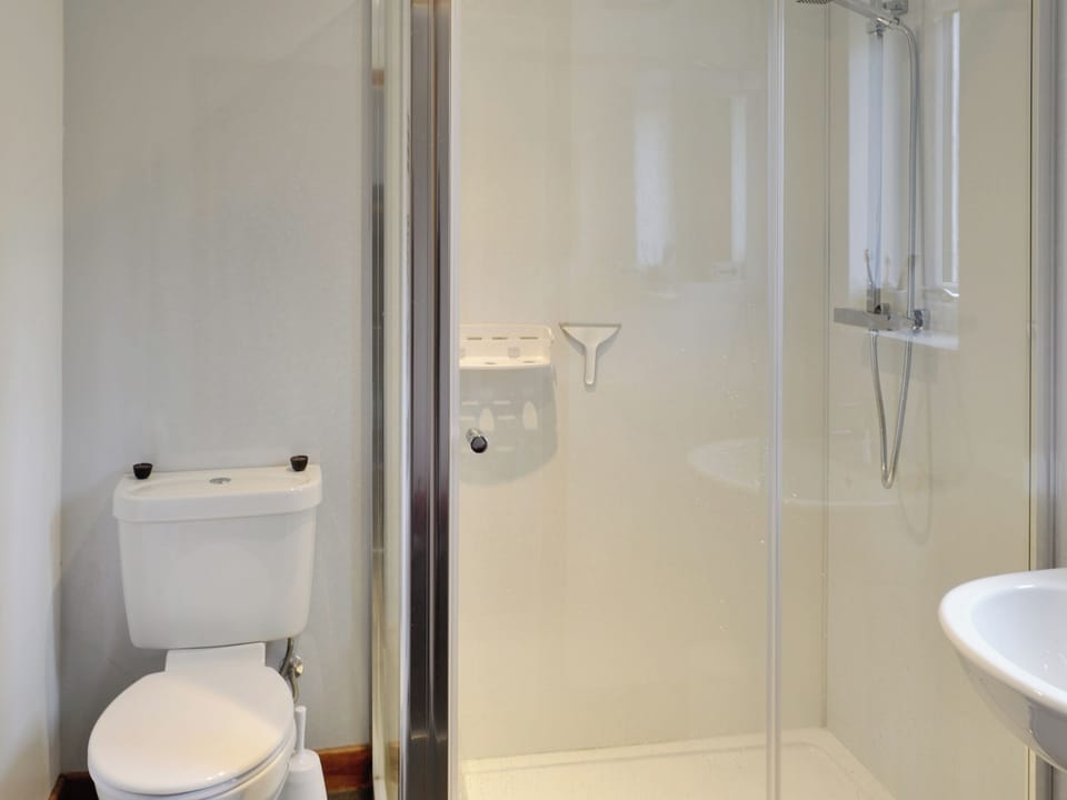 Shower room | The Old Dye House, Hallin
