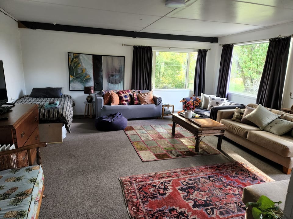 tv/ lounge 