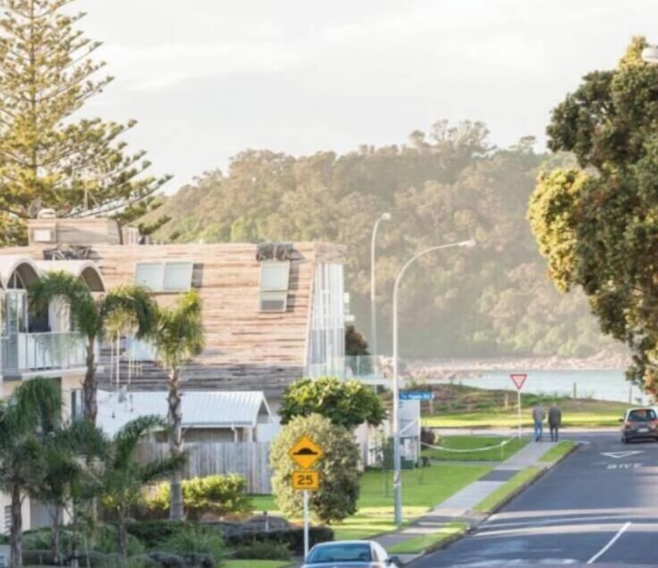 Close to the beautiful Mount beach