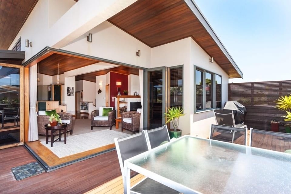 Great indoor/ outdoor flow