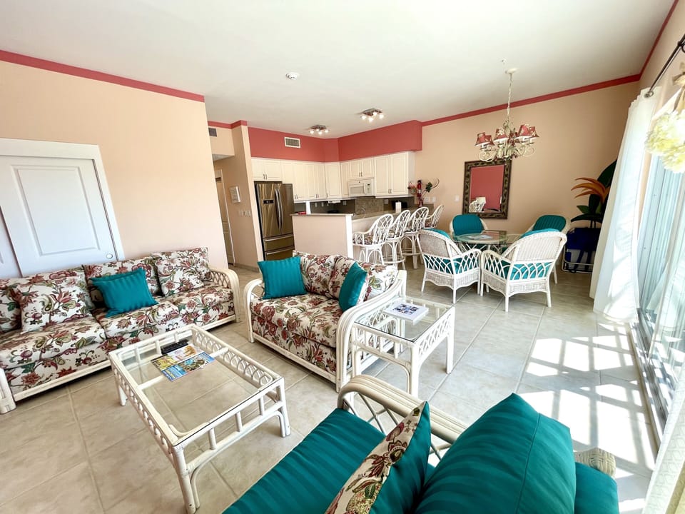 Open concept living, dining and kitchen