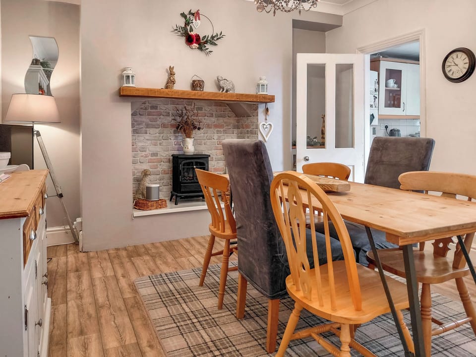 Dining room | Sonny Cottage, Garnant, near Ammanford