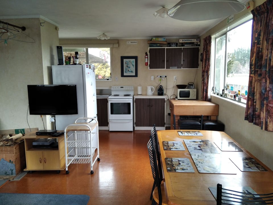 Kitchen / Dining