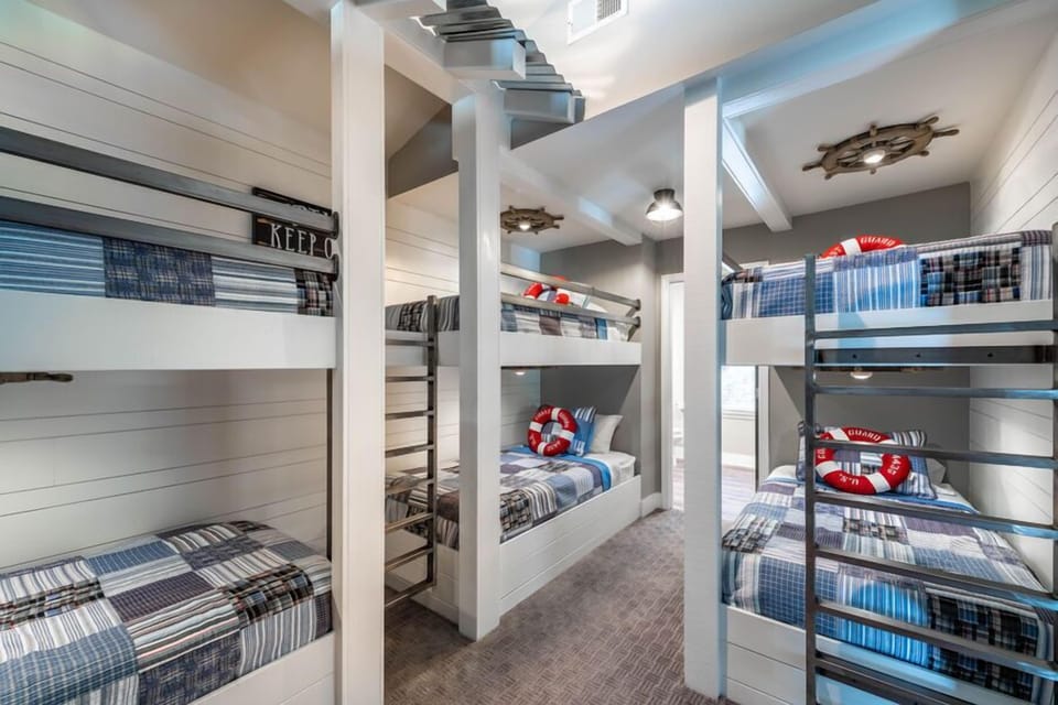 Bunk room