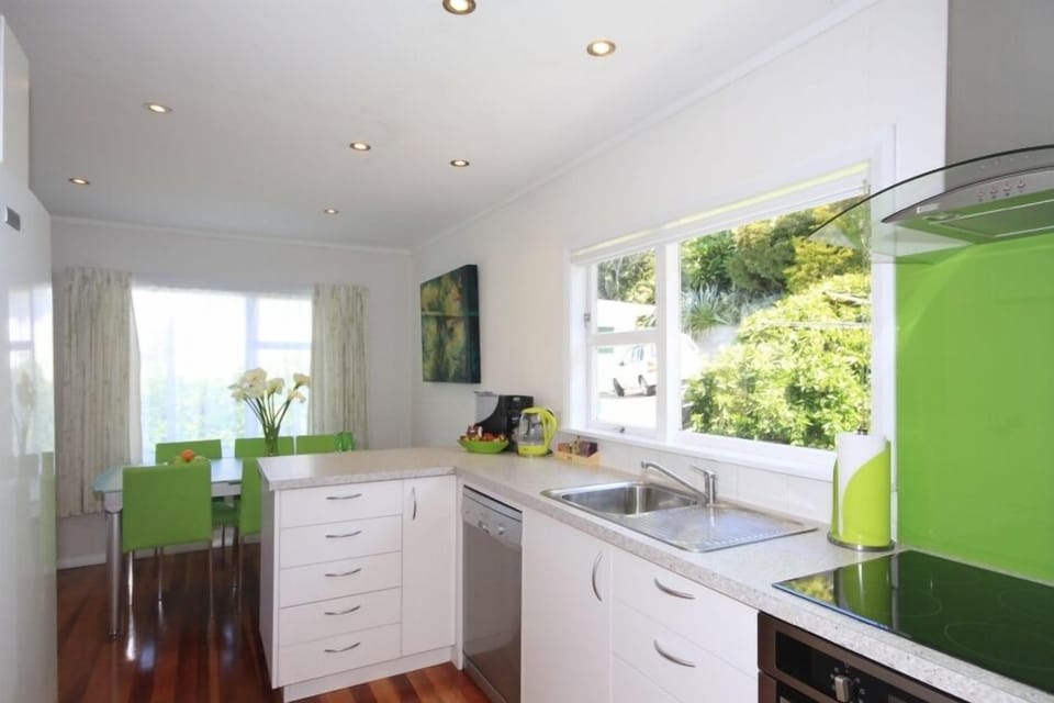 Kitchen towards Dinette
