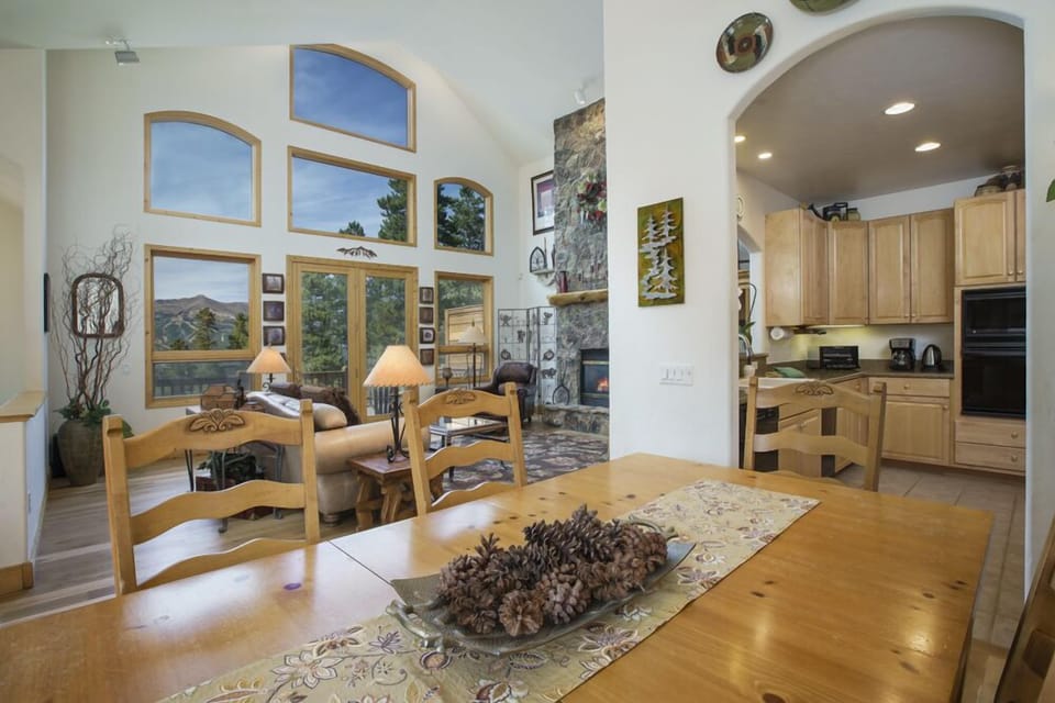 View from the dining table into the family room and kitchen area.