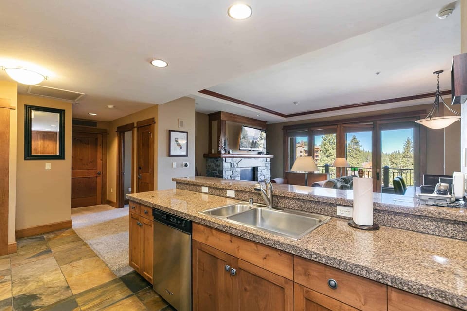 1693602269390-738-15