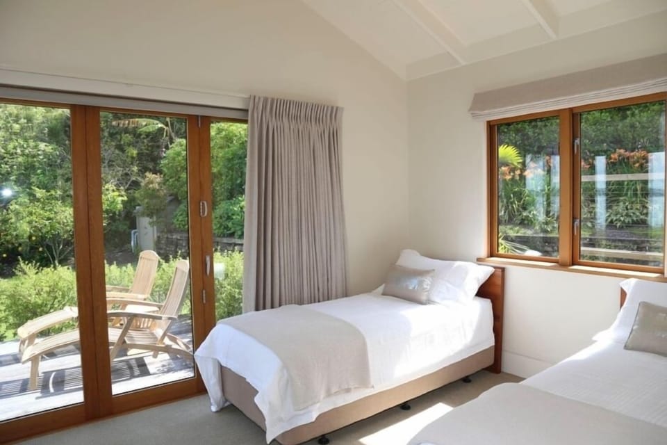 Garden Room (with sea views)