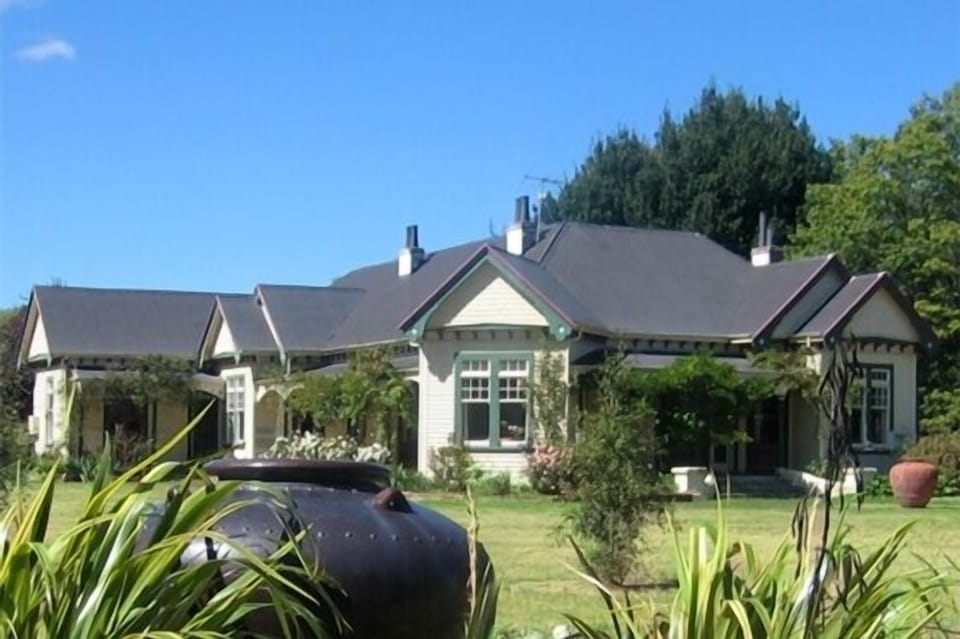 The Old Glenmark Vicarage Homestay