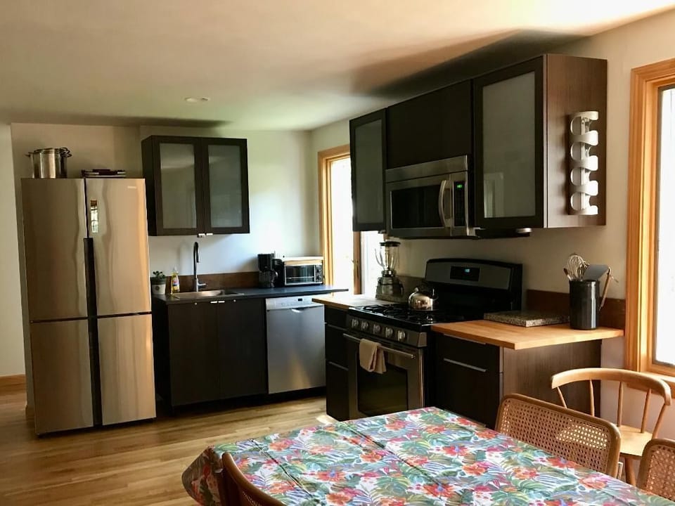 Modern well appointed kitchen