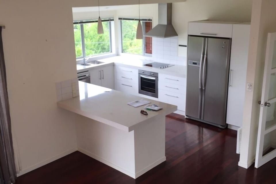 Designer kitchen and breakfast bar