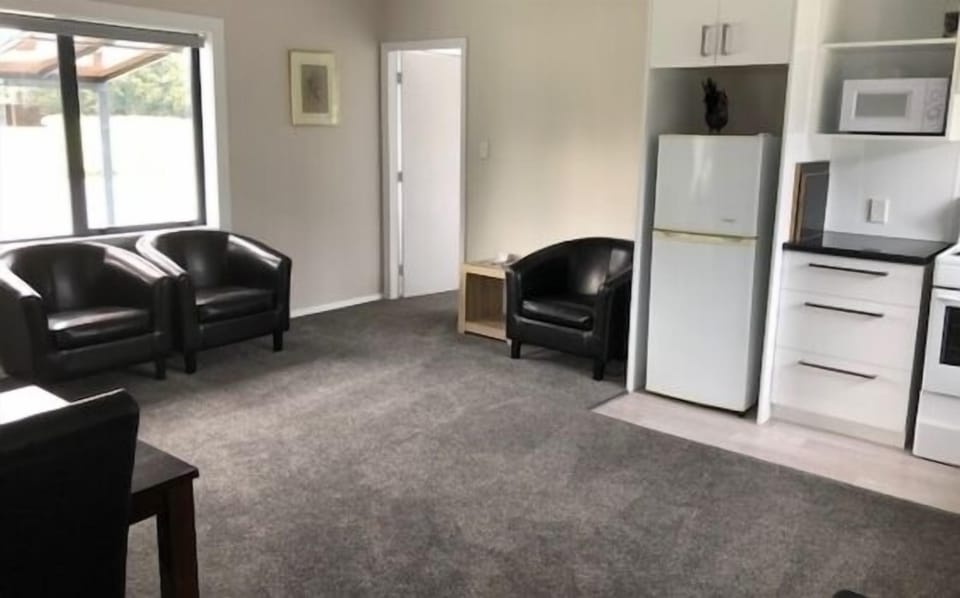 Lounge/Living area