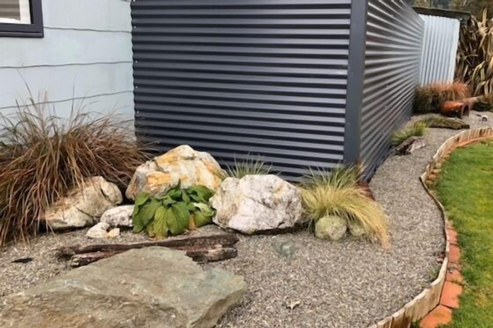 Garden Outside Sunny North Bedroom