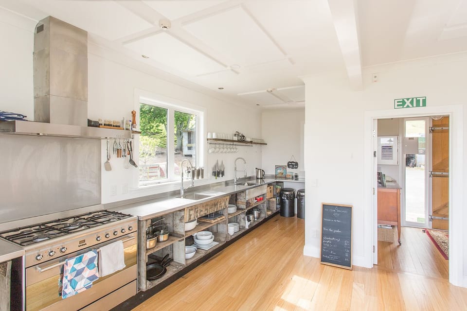 Large kitchen with everything you need