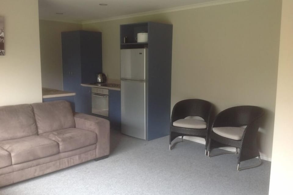 Lounge and Kitchen