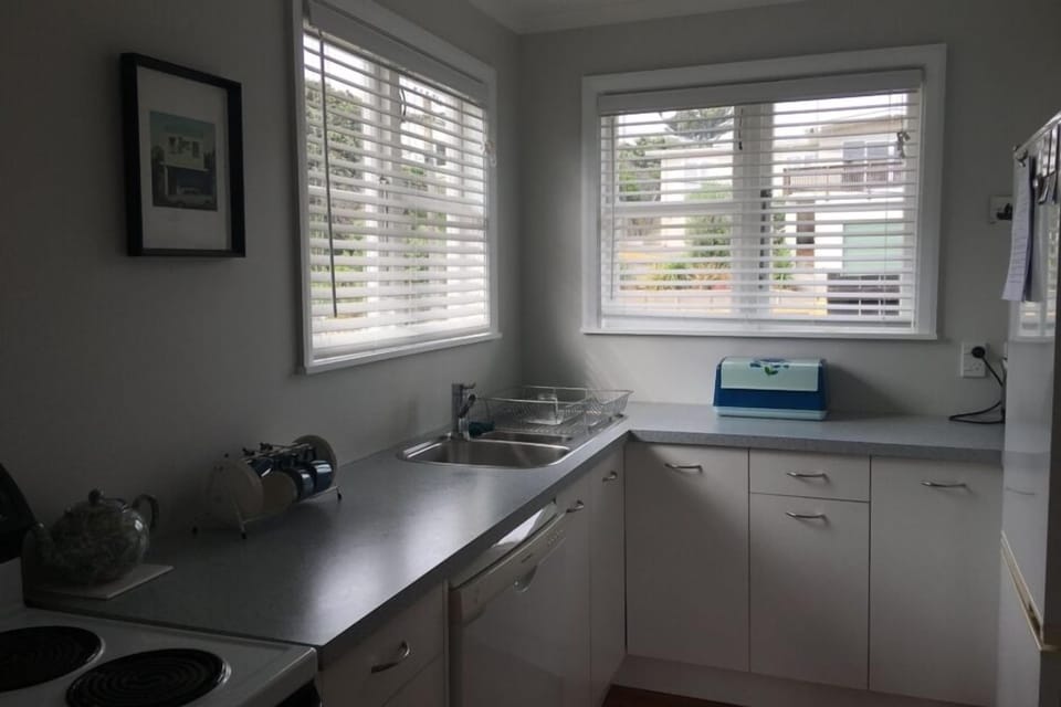 Kitchen with dishwasher