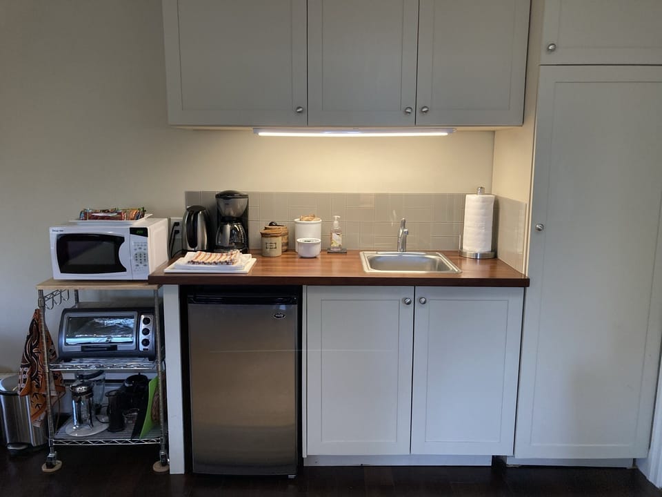 Kitchenette 