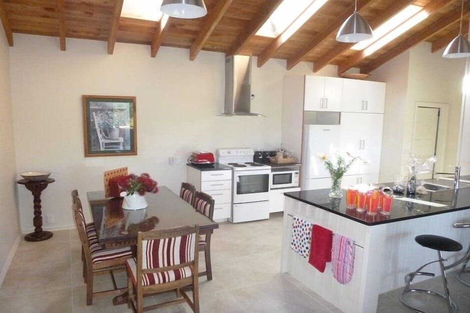 DINING SPACE