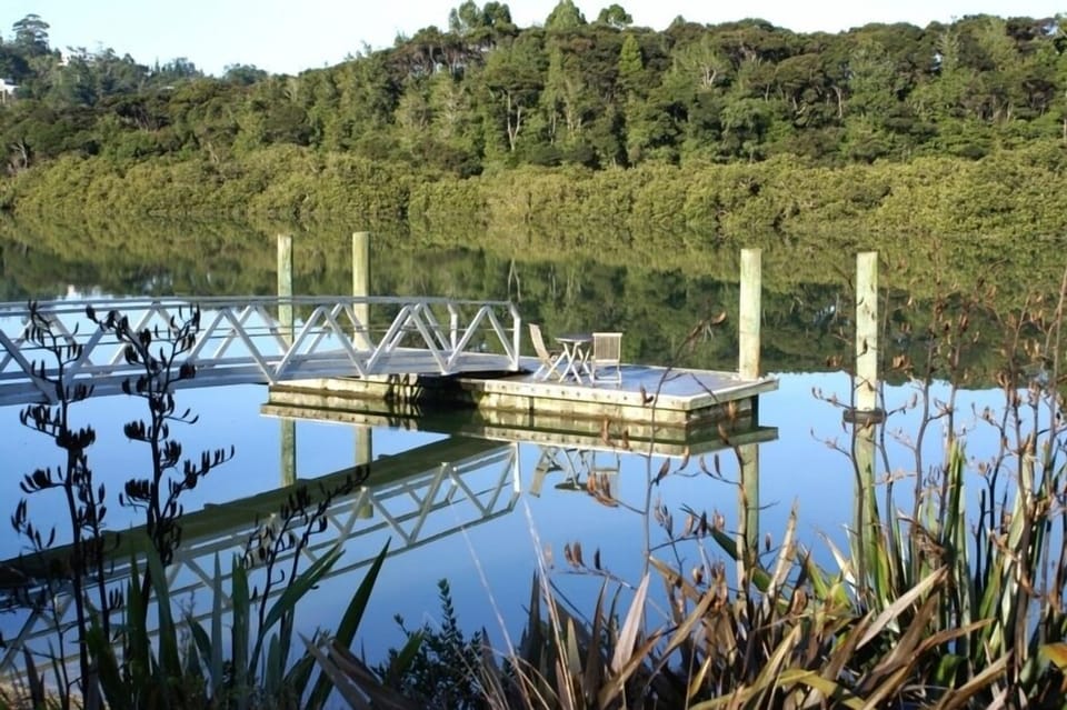 Pontoon and jetty