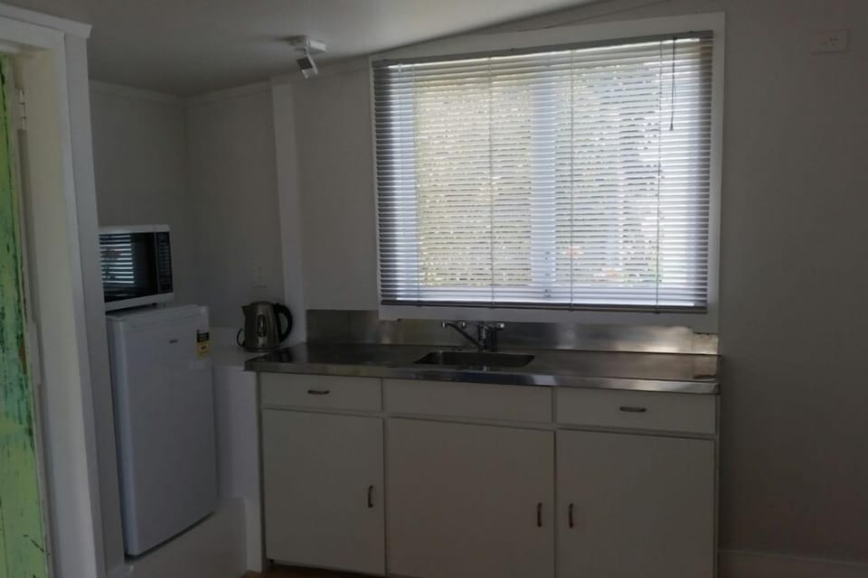 kitchenette facility 